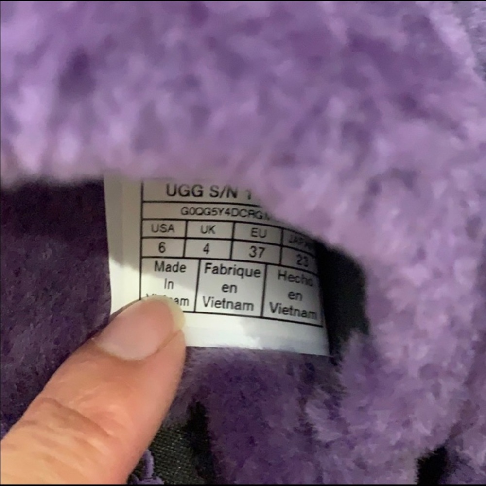 UGG FUZZ YEAH SLIDE SLIPPERS - Picture 6 of 6